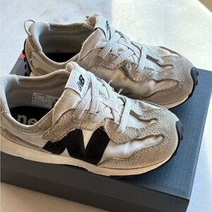 New Balance Kids' laceless Sneakers